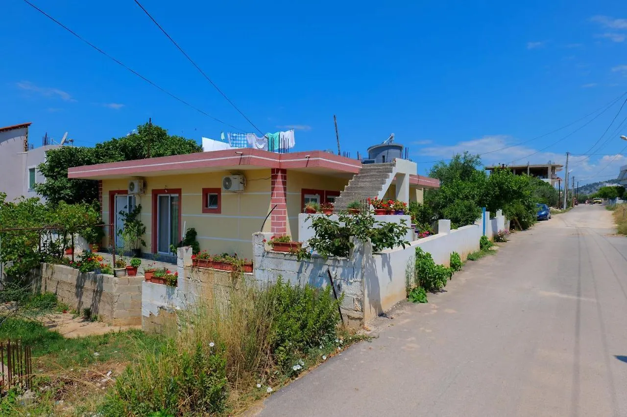 Guest house Ilias House Hotel Ksamil