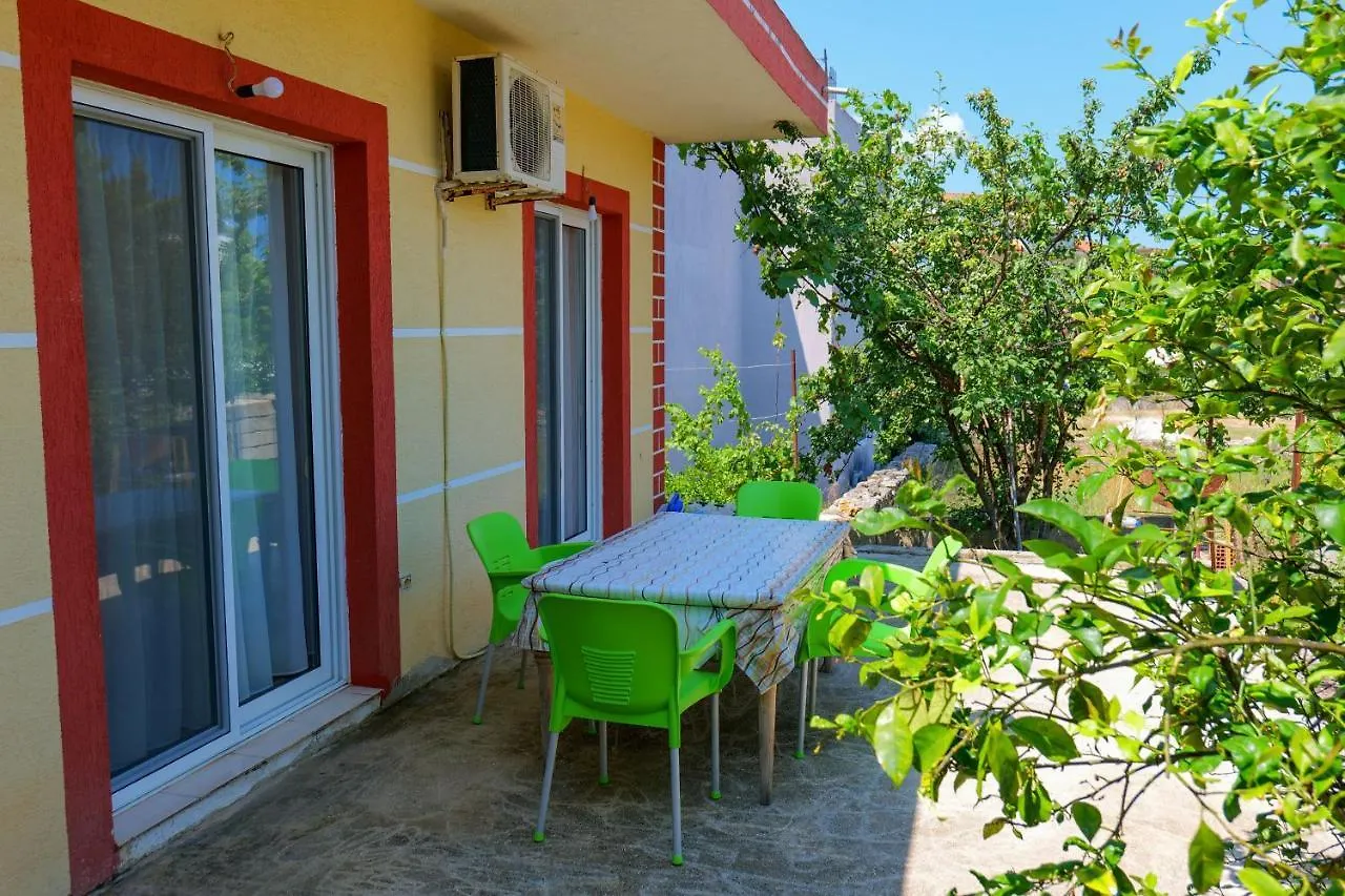 Guest house Ilias House Hotel Ksamil