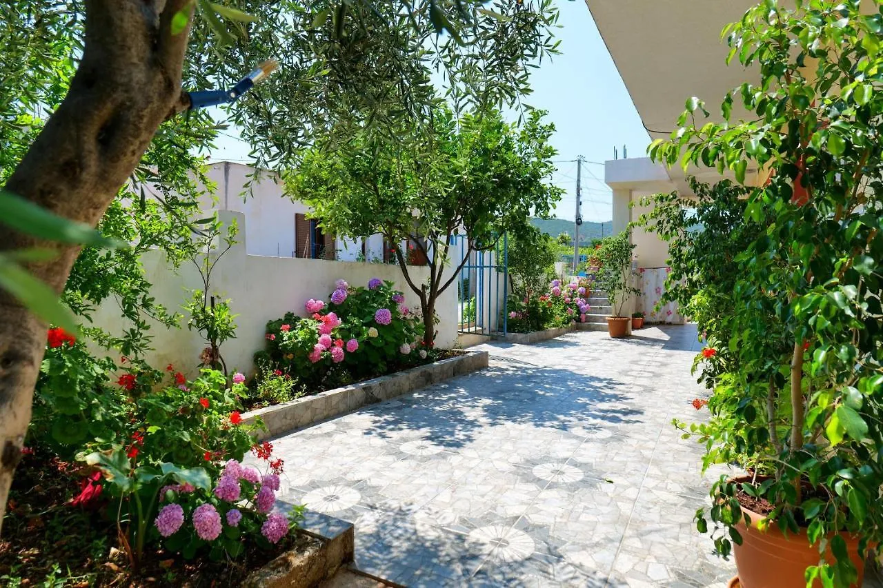 Guest house Ilias House Hotel Ksamil