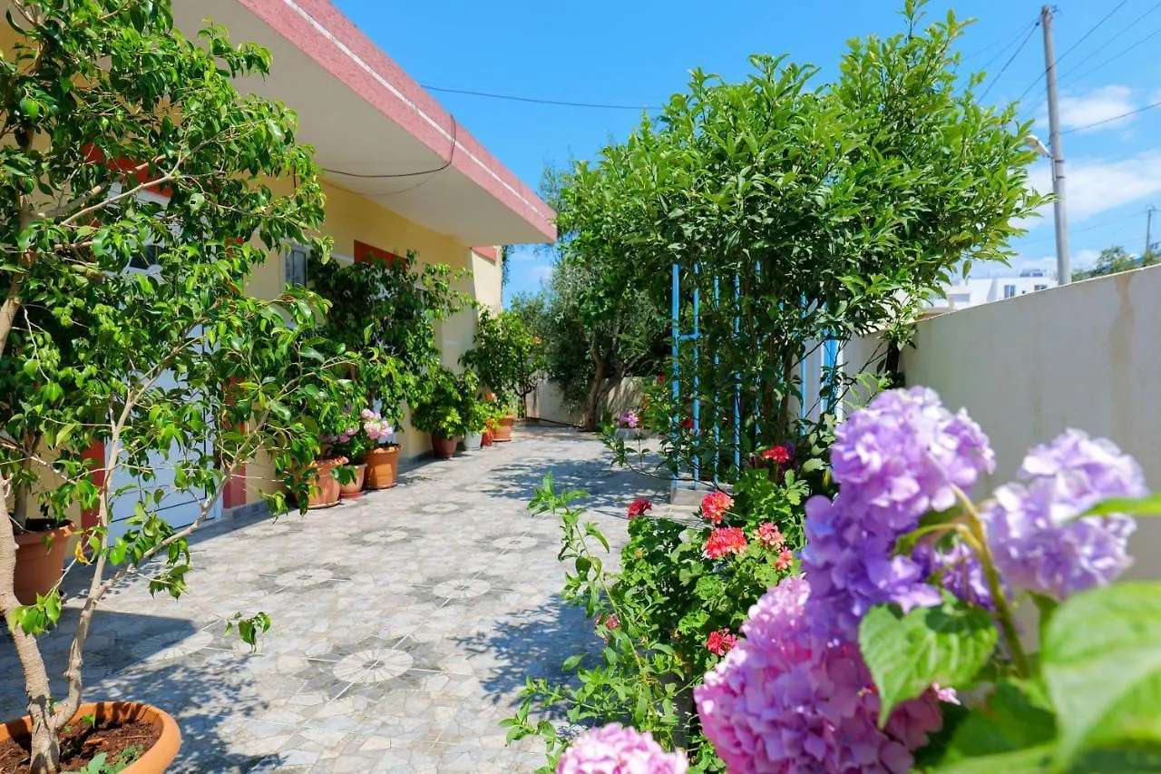 Guest house Ilias House Hotel Ksamil Albania